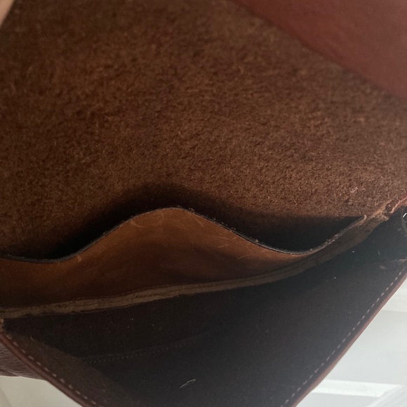 Brown Leather Vintage Purse - Picture 4 of 6